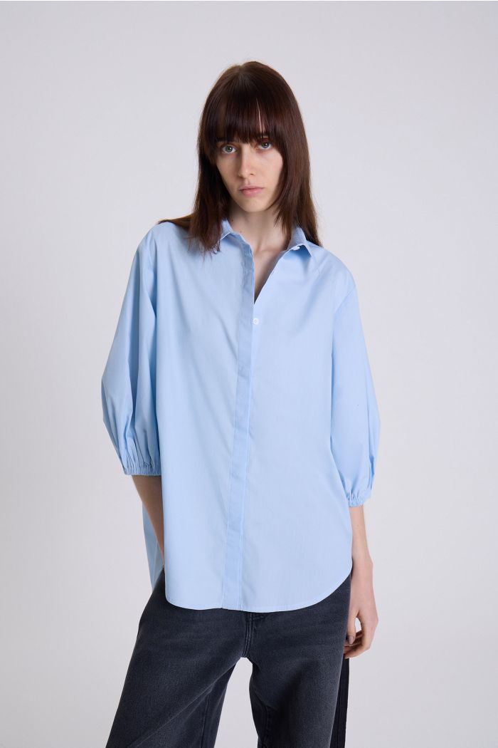 CAMISA CORTA LURIDA CELESTE