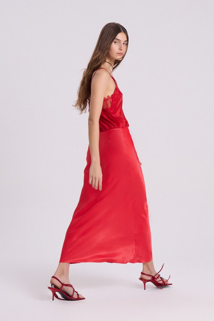 POLLERA RUBRA ROJO