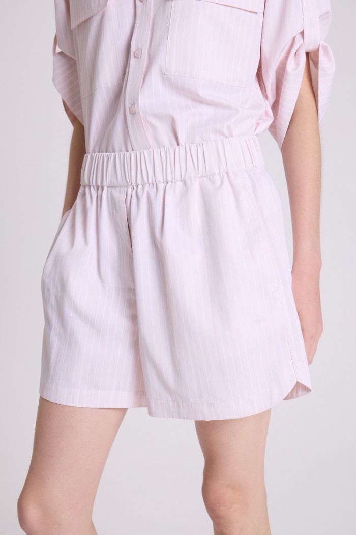 SHORT MAGNETIC ROSA