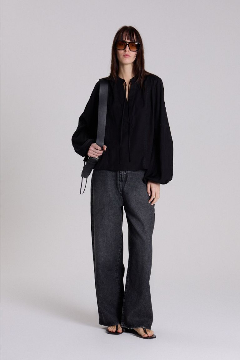 BLUSA GYANEA NEGRO